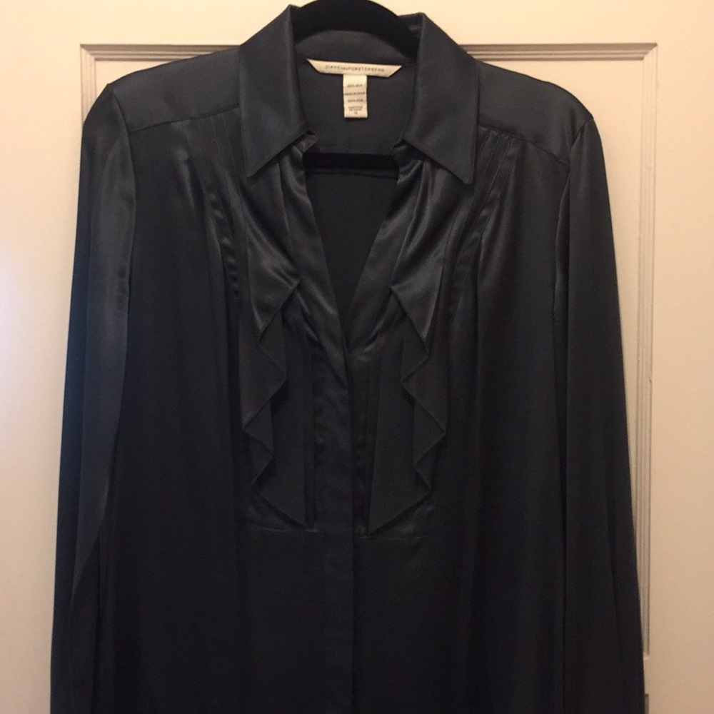 DVF 100% silk blouse